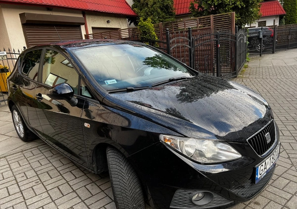 Seat Ibiza cena 23900 przebieg: 116950, rok produkcji 2010 z Gdynia małe 137